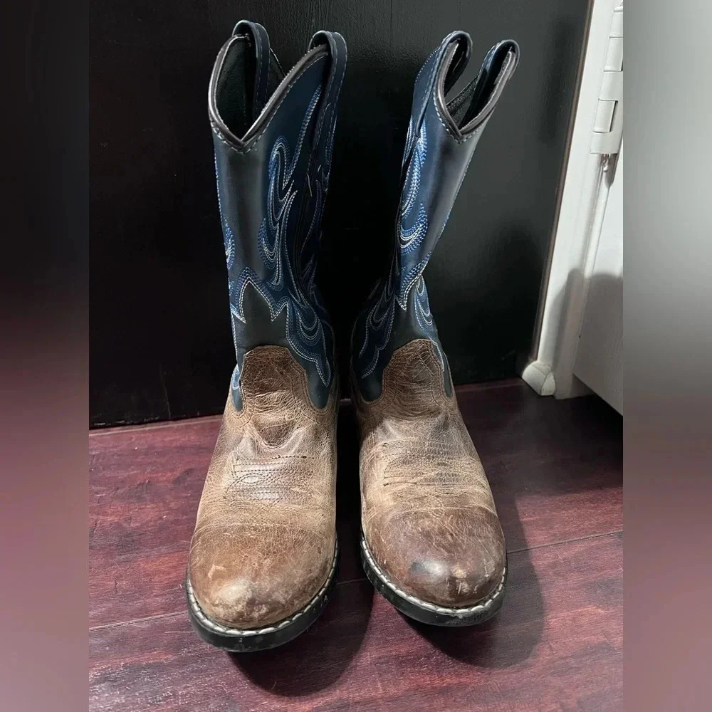 Cody James Brown/Blue Leather Round Toe Pull On Western Boots Boys Size 4D EUC. - Picture 2 of 7